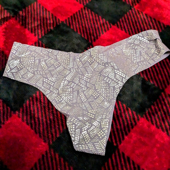 Victoria's Secret Other - VS Pink